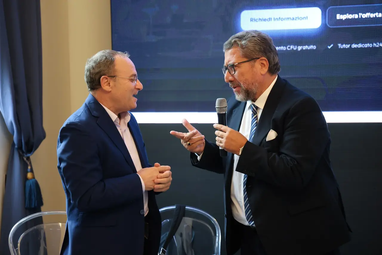 Convention UNICESD Olympo del 18 settembre 2026: il microfono passa fra i partecipanti
