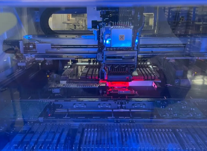 Linea di montaggio automatico di schede elettroniche I.S.E.T.